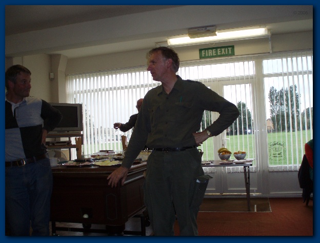 600x449 pixels (99K)